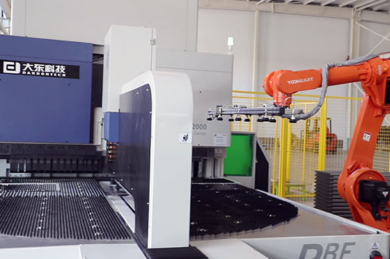 折彎中心自動上下料客戶應用